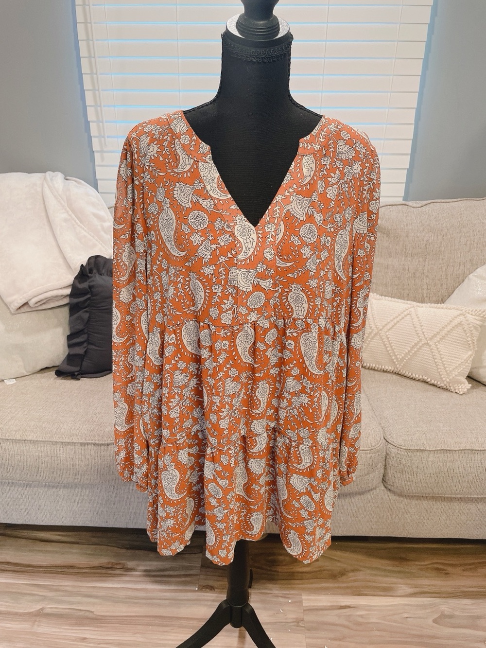 Melloday Orange Paisley Floral Blouse Size XL.